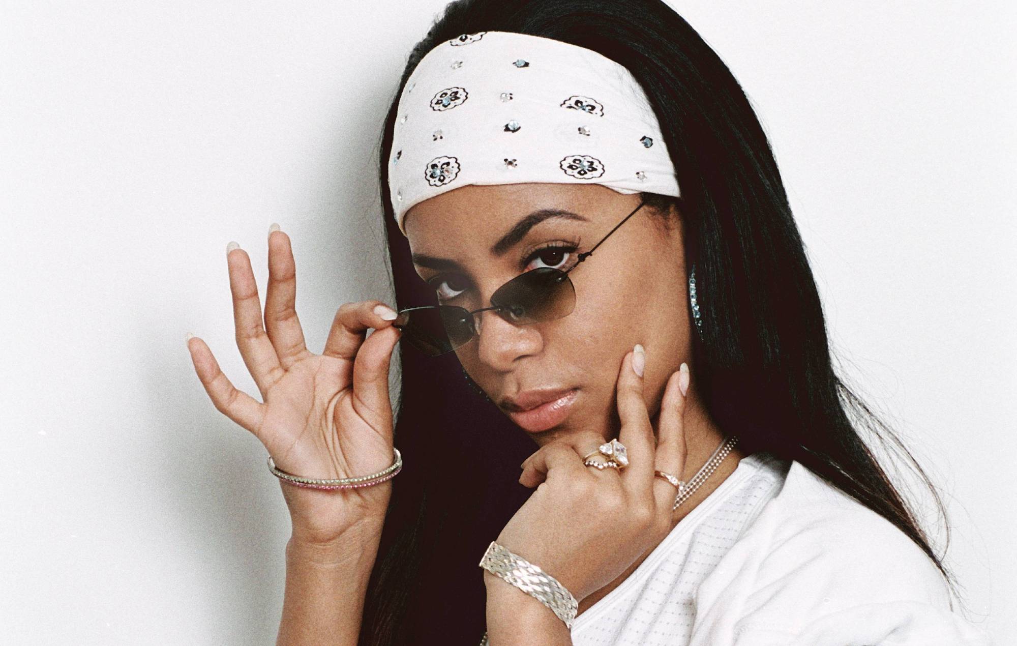 Aaliyah. Unstoppable album
