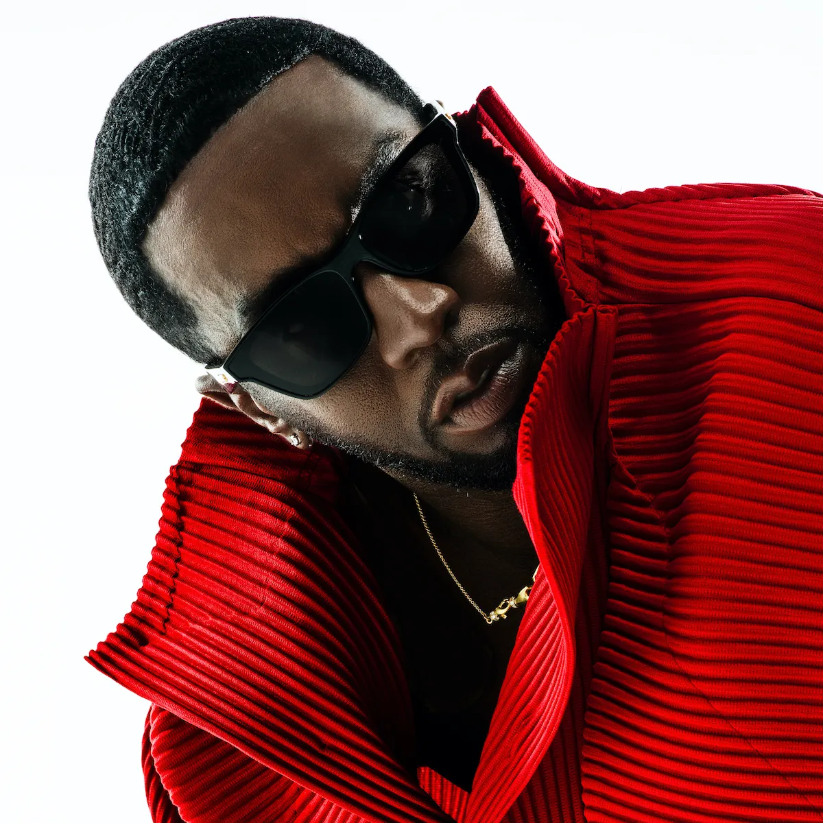 Diddy Reveals Tracklist & Features for ‘The Love Album- Off the Grid’ miixtapechiick