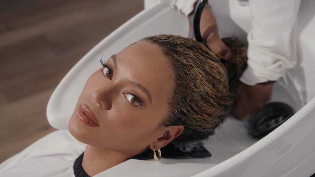 Beyoncé Showcases Natural Hair in New CÉCRED Video miixtapechiick